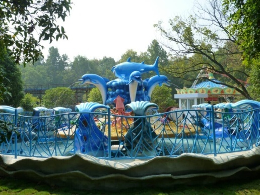 Amusement Shark Fighting Island