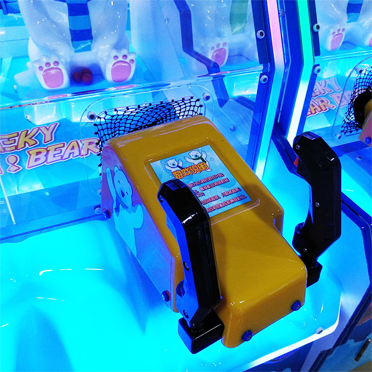 Redemption Game Machine shooting ball Funny Polar Bear