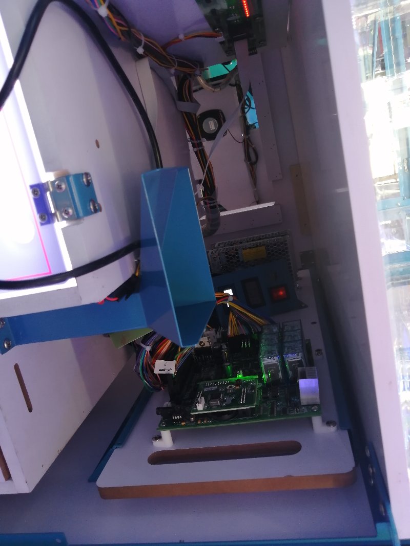 High Level Series Claw Machines - Cut game machin