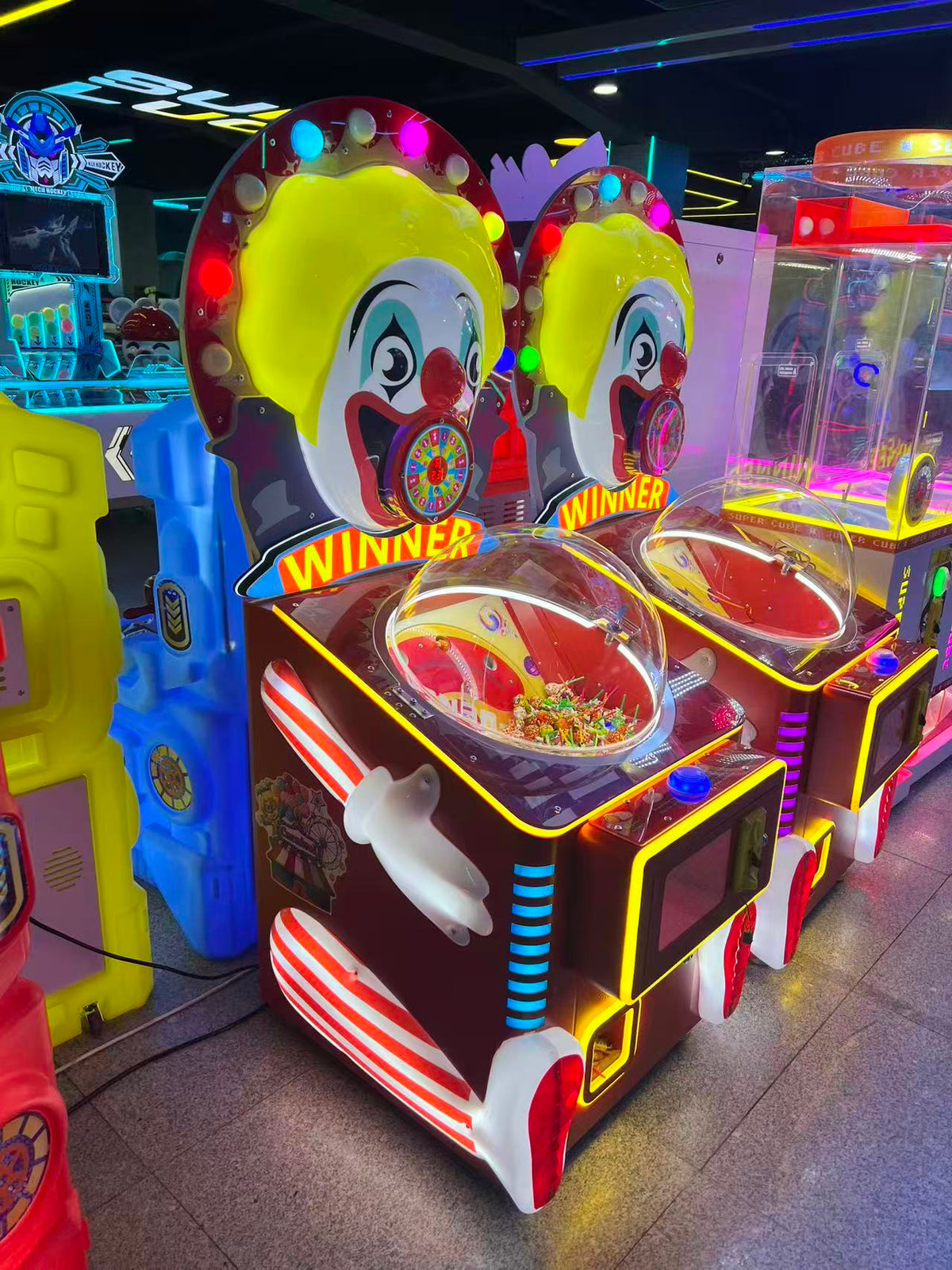 Happy Adult Candy Machine Vending Machine for Kids Prize Candy with English Games 1 Year Warranty Gift Machine