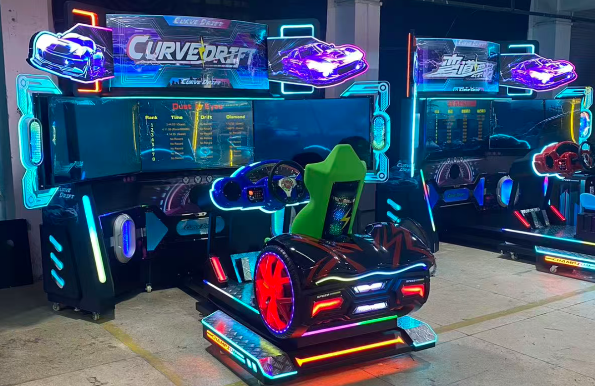 Coin-Operated Curved Drift Racing Video Game Arcade Machine Metal Construction Motion Control
