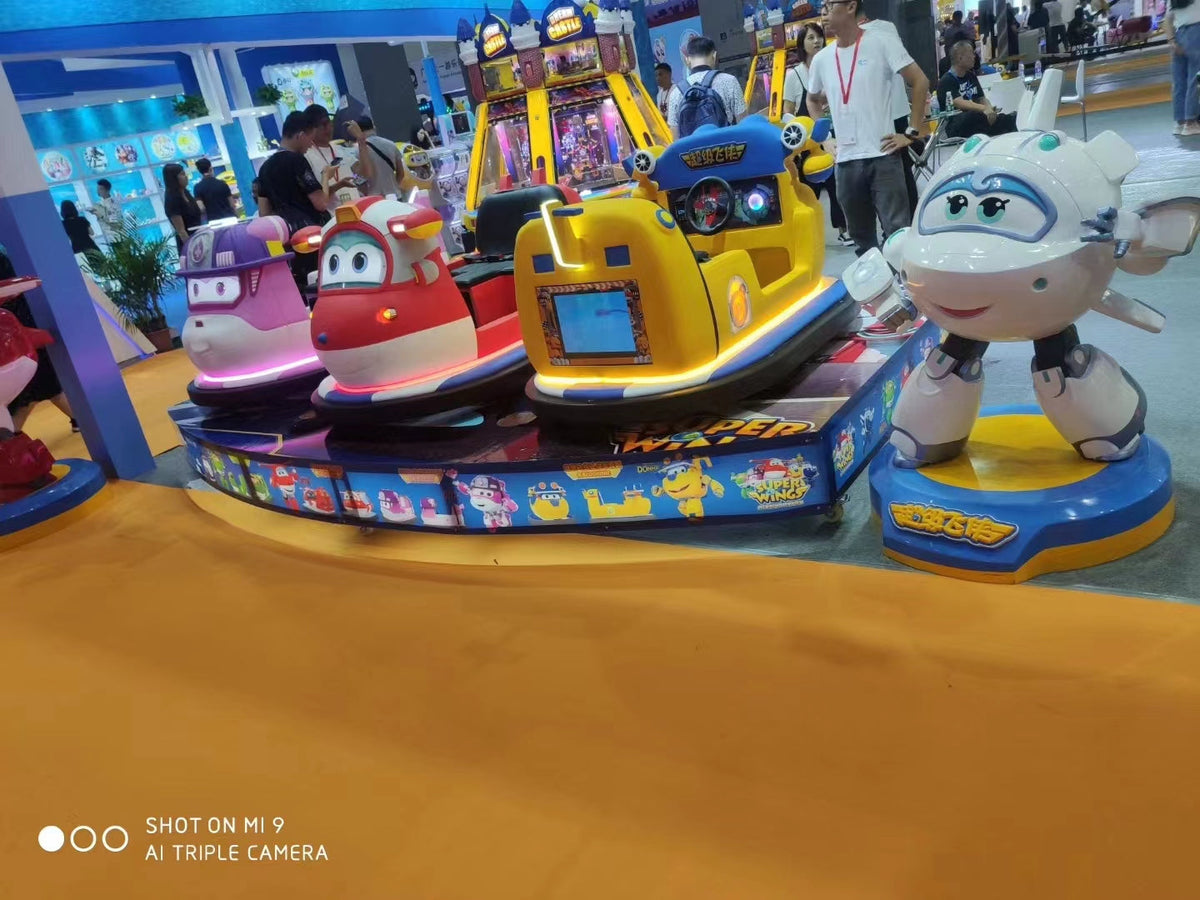 Super Flying Man Bumper Car