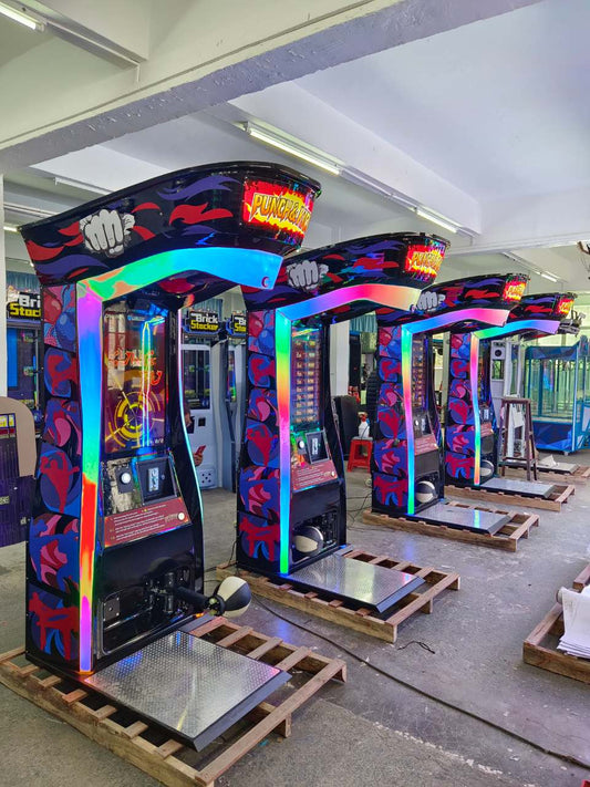 Boxer punching and kicking game machine