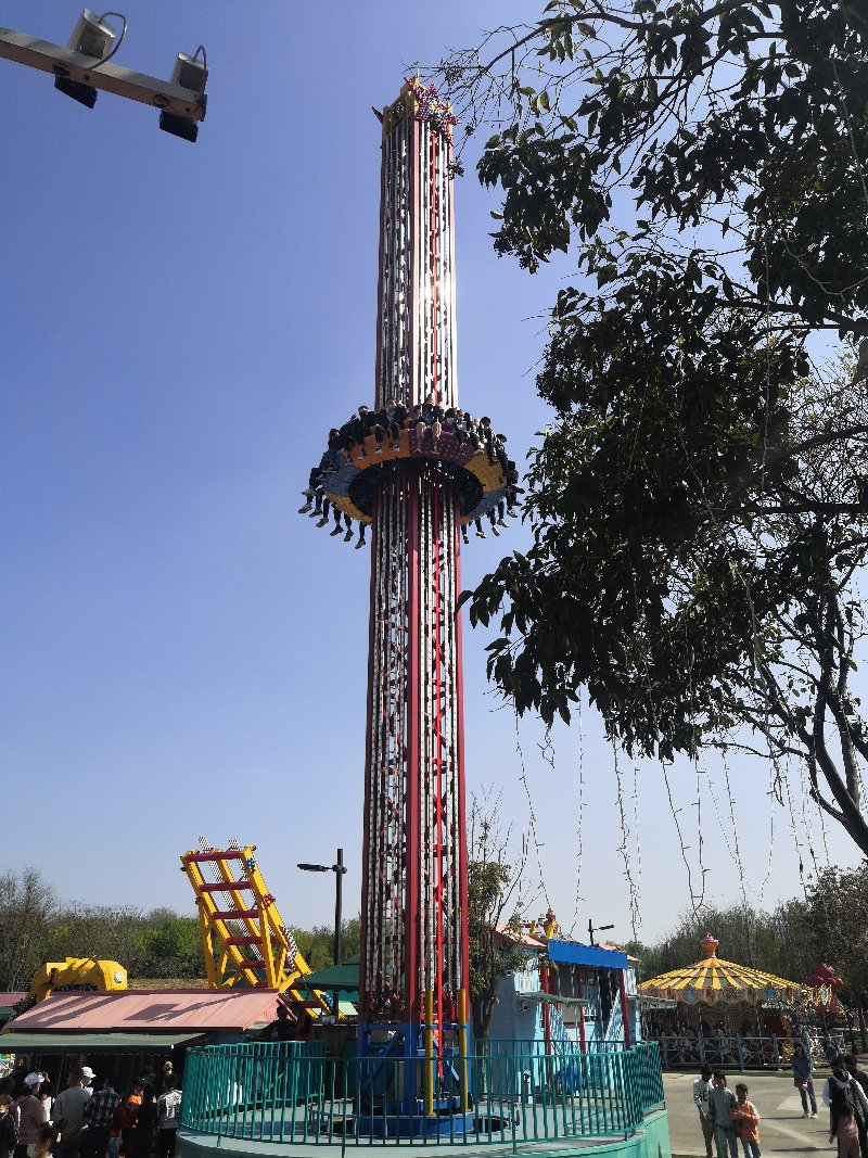 23M Rotating Lifting Tower