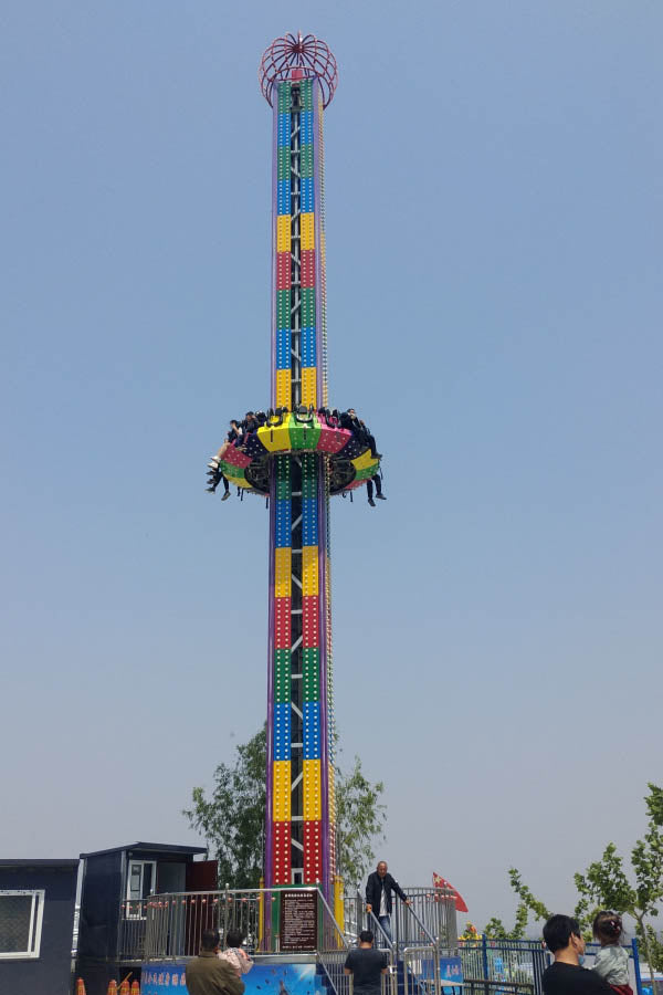 23M Rotating Lifting Tower