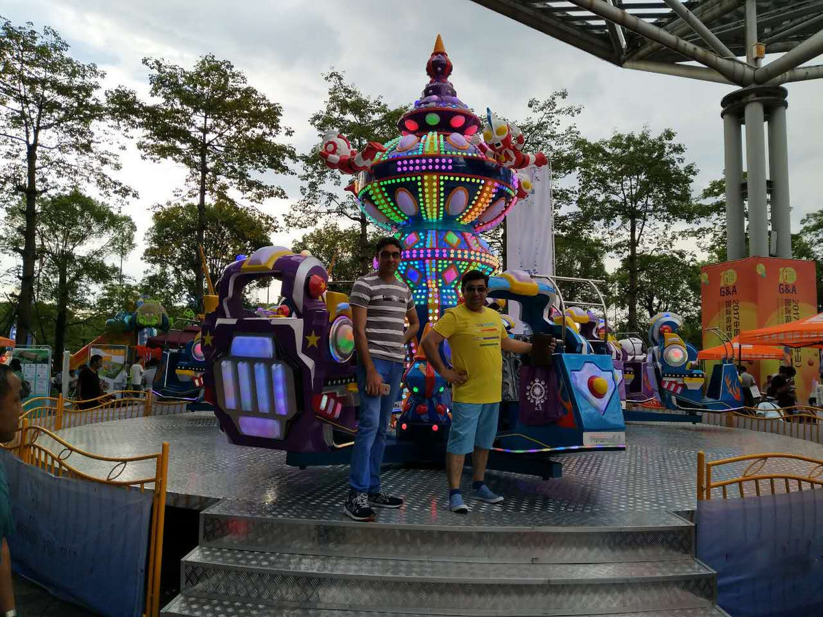 Crazy dance amusement rides