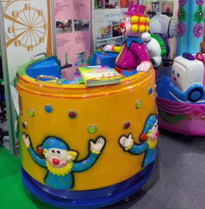 Clown Cup Tagada kiddie rides
