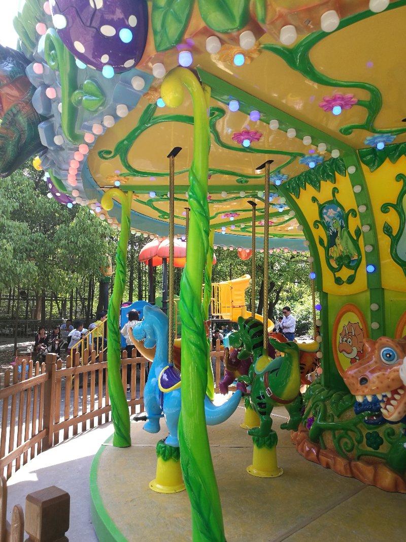 18 Seats Jurassic Carousel